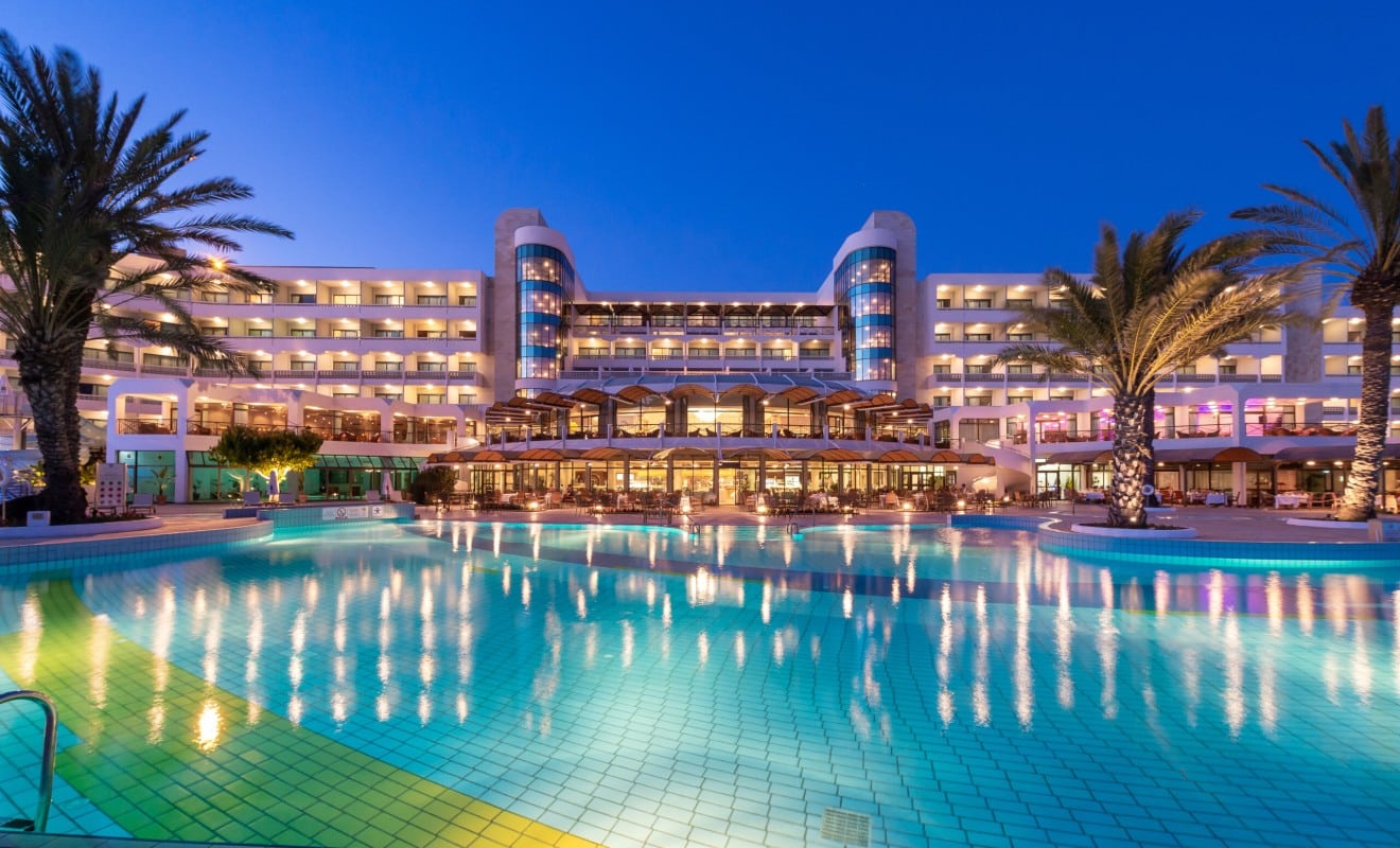 constantinos hotel cyprus paphos